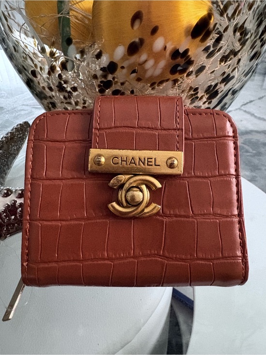 CHANEL Handbags - CHANEL Croc-Embossed Leather Wallet in Rust with Gold Hardware